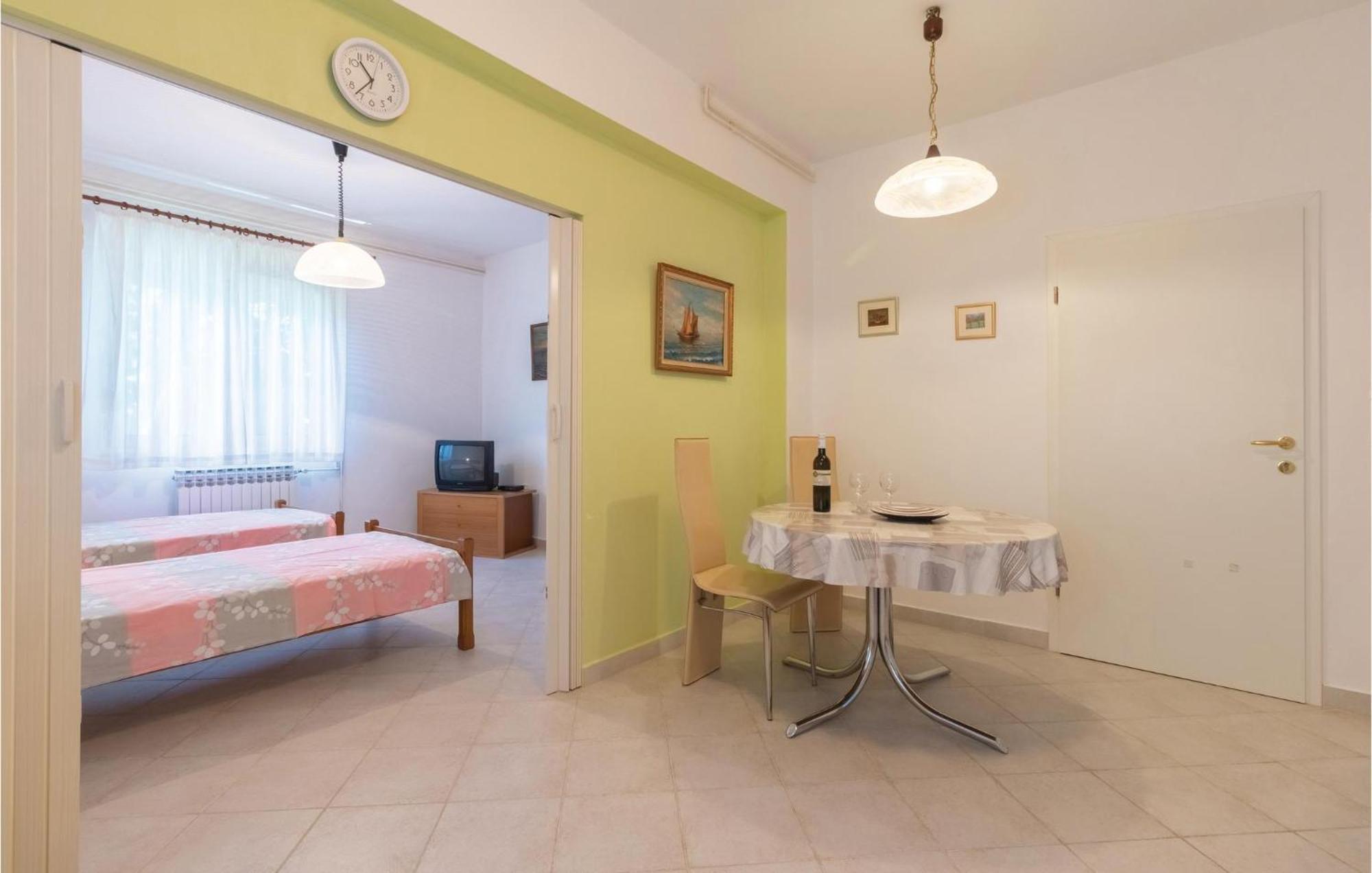 Nice Apartment In Zadar With Kitchen מראה חיצוני תמונה