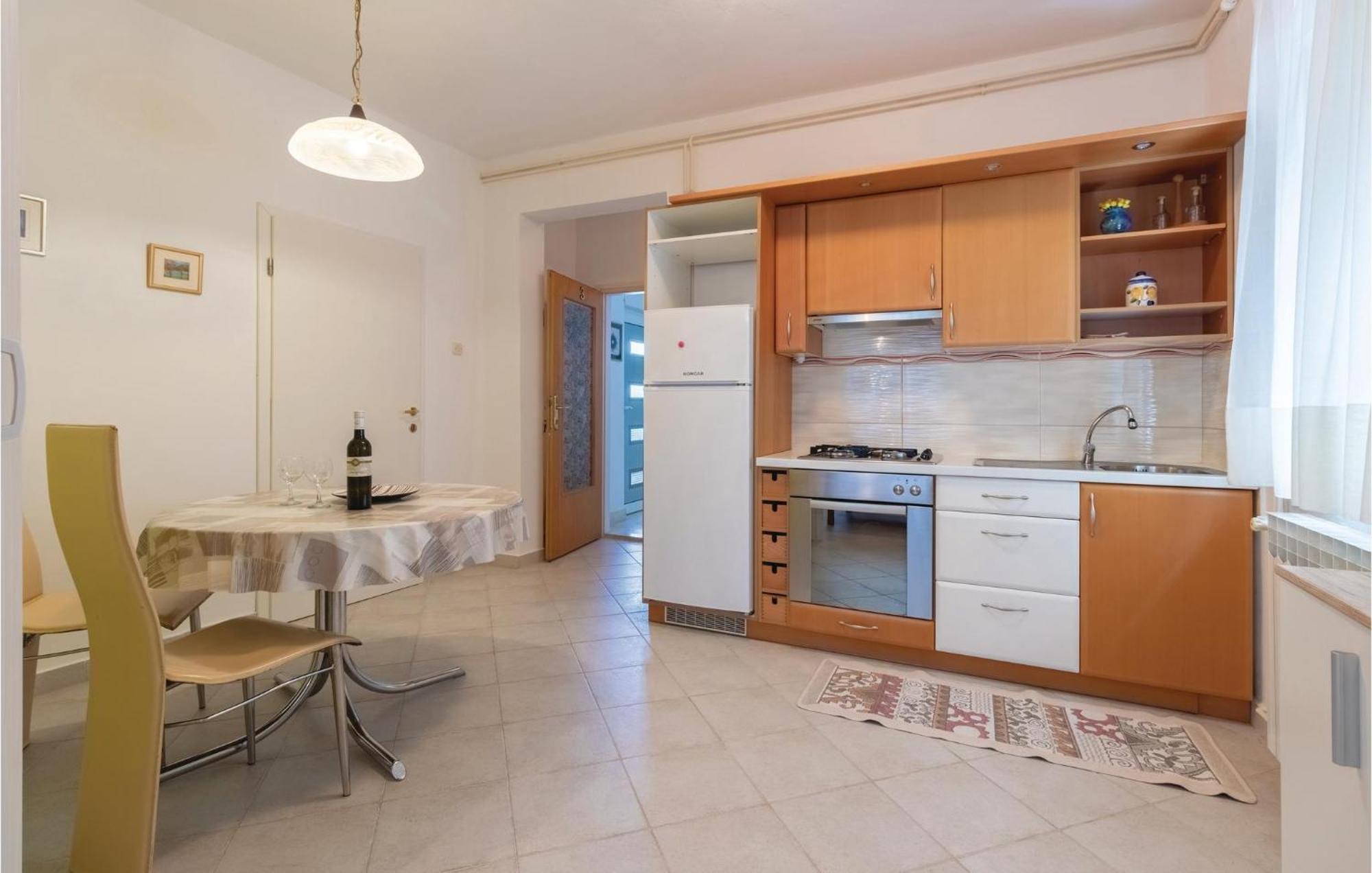 Nice Apartment In Zadar With Kitchen מראה חיצוני תמונה