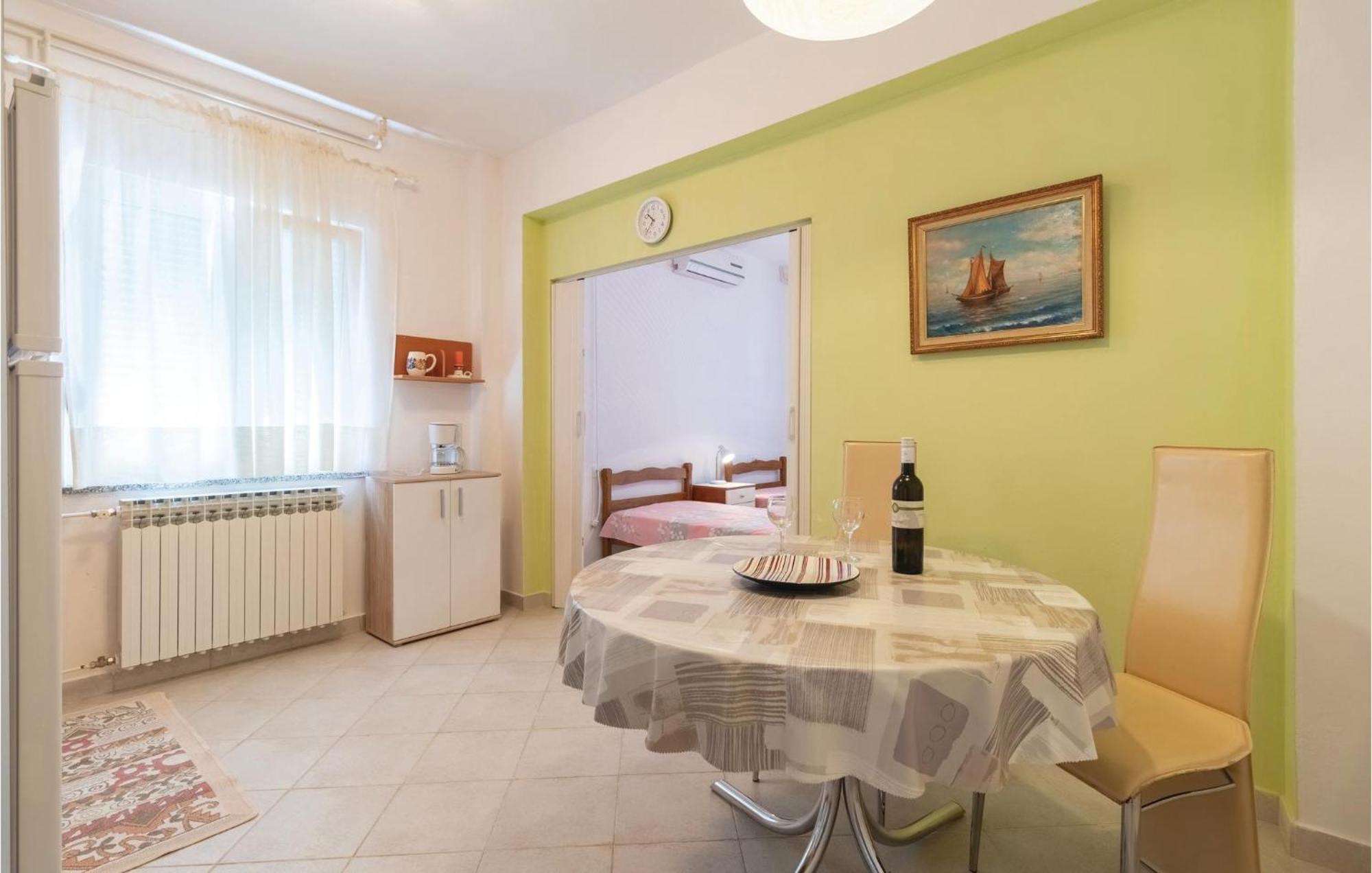 Nice Apartment In Zadar With Kitchen מראה חיצוני תמונה
