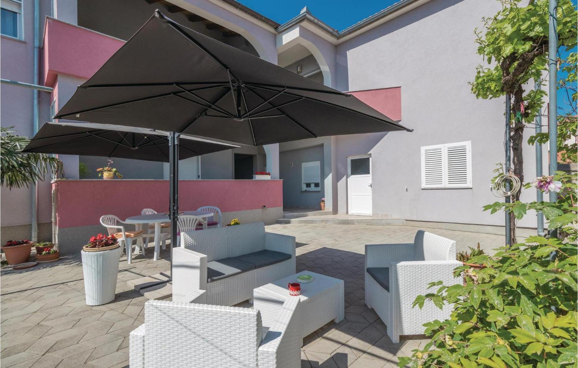 Nice Apartment In Zadar With Kitchen מראה חיצוני תמונה