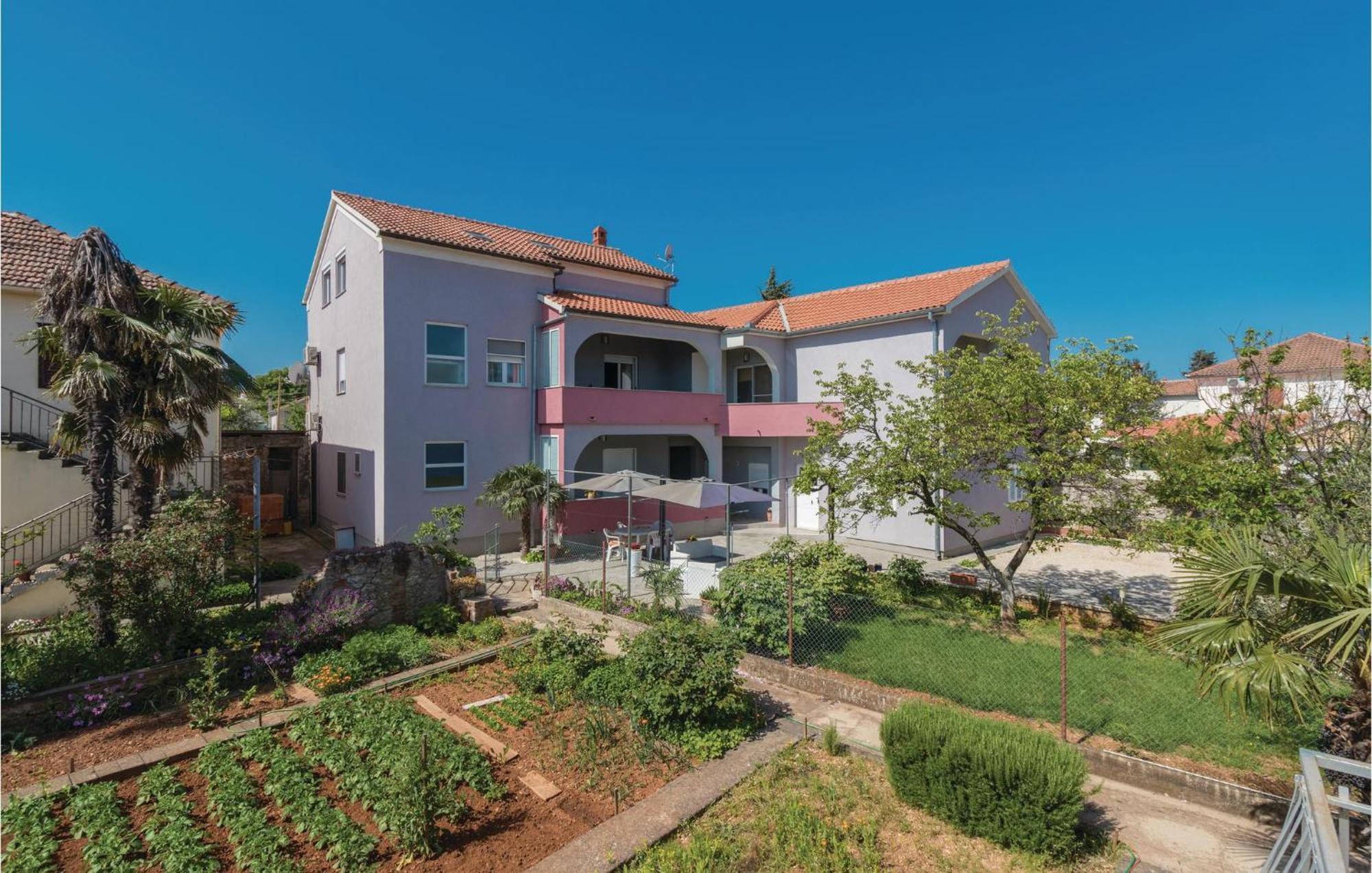 Nice Apartment In Zadar With Kitchen מראה חיצוני תמונה